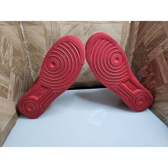 nike air force 1 low triple red Men's Cw6999-600 Size 9.5.  269 - Picture 5 of 12